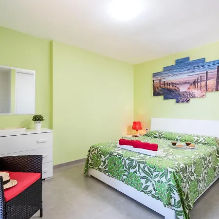 2m Parque La Reina Elegant View Apartamento *