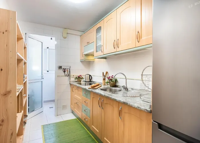 2m Parque La Reina Elegant View *