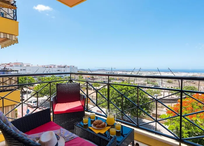 2m Parque La Reina Elegant View