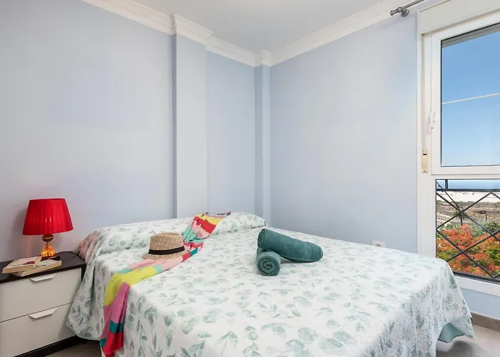 2m Parque La Reina Elegant View Apartment Arona (Tenerife)